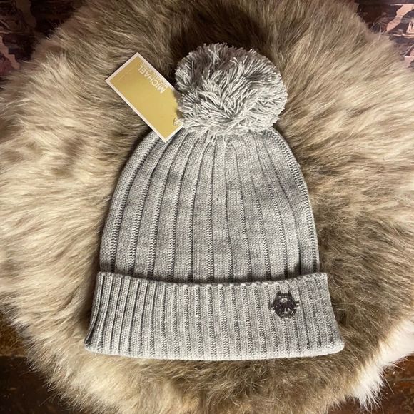 Michael Kore beanie - Picture 1 of 5